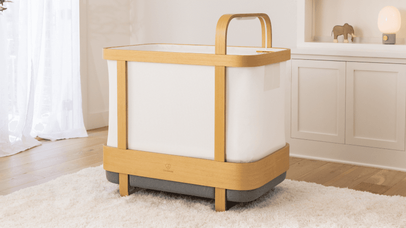 How Cradlewise builds the best natural wood crib for your baby